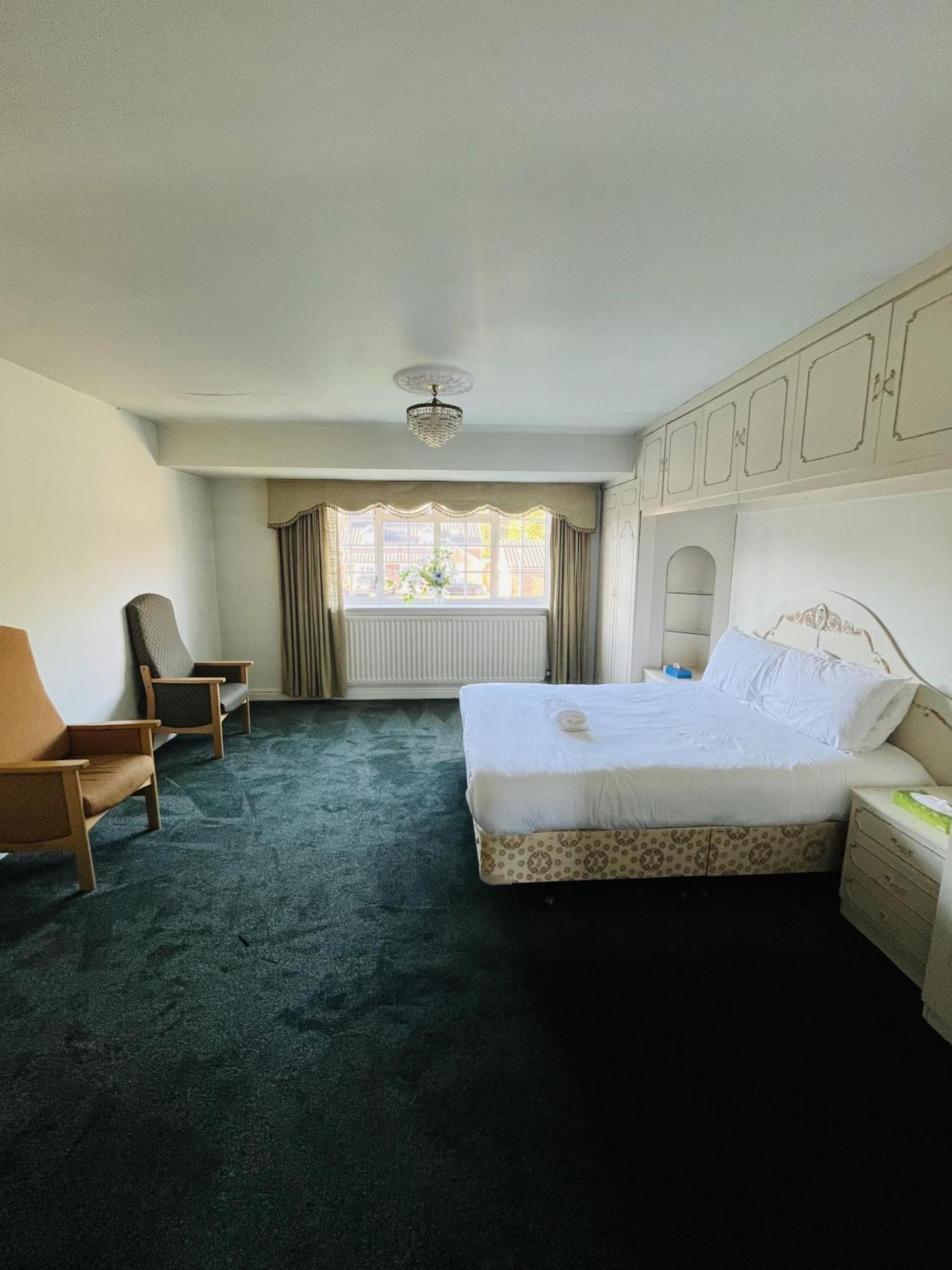 Сasa de vacaciones Unwind In Comfort At Cosy Caradus Free Parking Birmingam